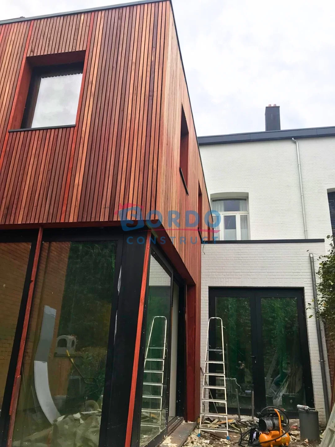 Hoboken, eengezinswoning, Cripé Axo in structuur baksteen en gecombineert met hout (5)